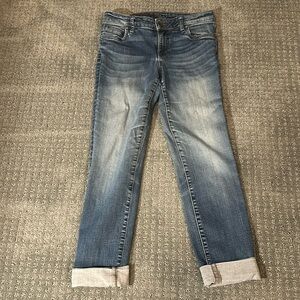 Kut from the Kloth Catherine Boyfriend cropped jean